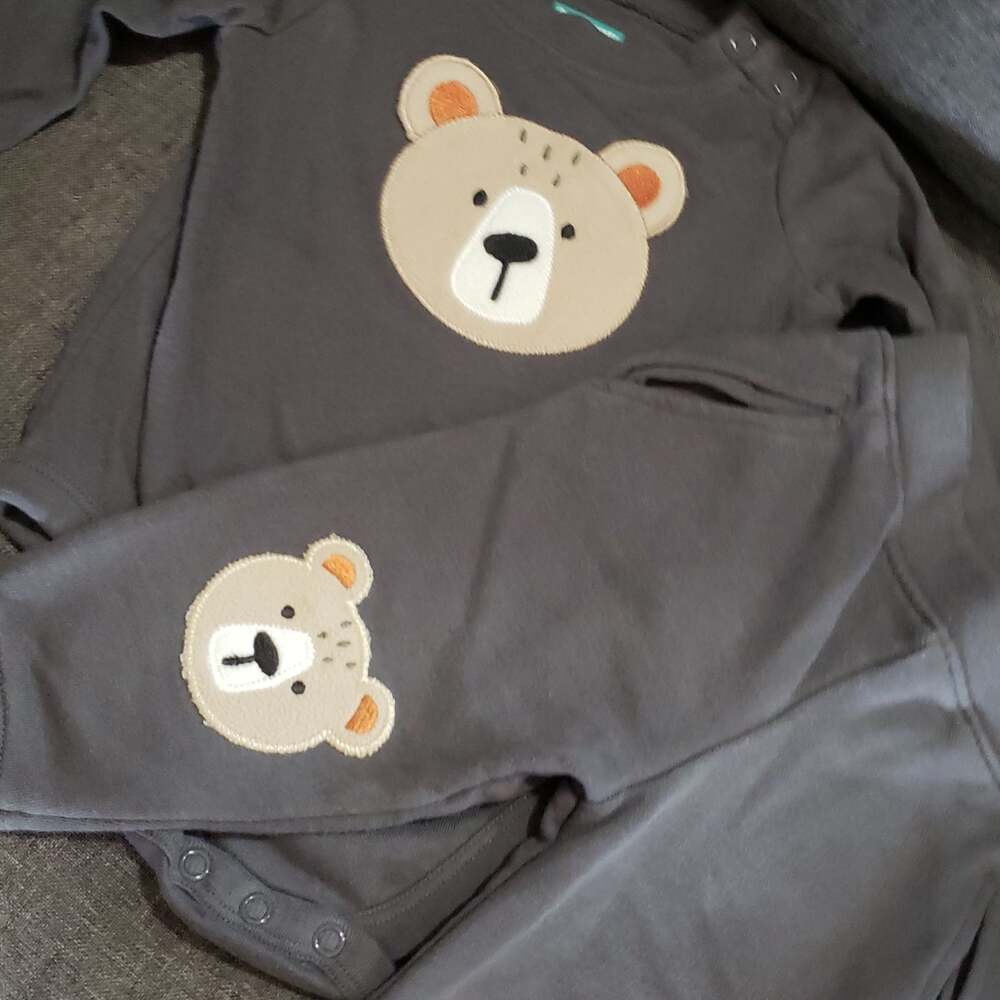 2/$10 Garanimals Baby‎ Bear 6-9 mths Onesie & Sweatpants Set Gray Set